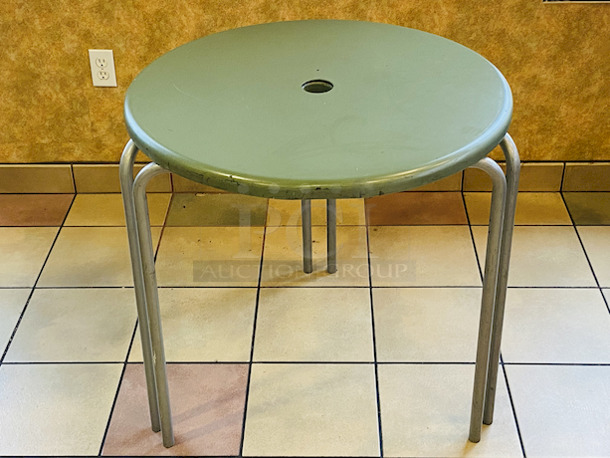 NICE! Round Outdoor 4 Seat Tables With Cut Out For Umbrella. 

30x30