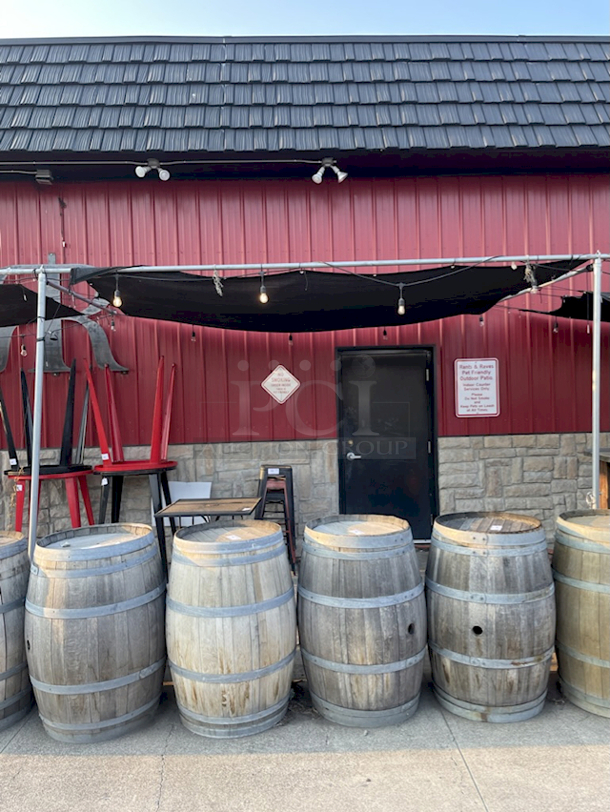 MASSIVE!! 5 Section Outdoor Patio Shade With Lighting.  - Image 7 of 12