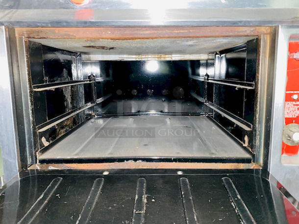 Vulcan Natural Gas Frenchtop Oven on Commerical Casters. Missing One Burner Plate. Oven Base is In Great Shape. - Image 3 of 4