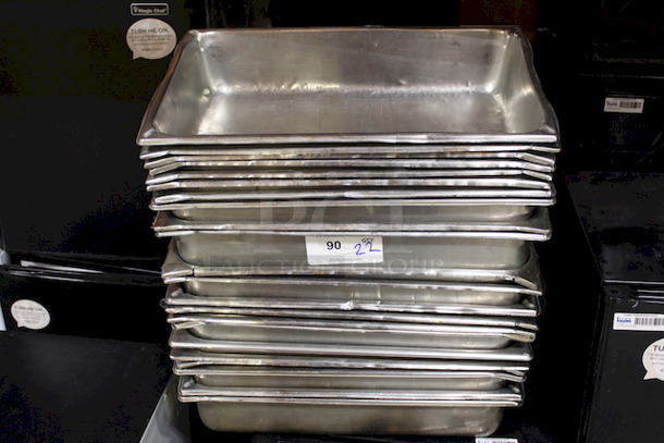 HUGE LOT! 22 Full Size Hotel Pans, 4" Deep. 22x Your Bid.  - Image 3 of 4