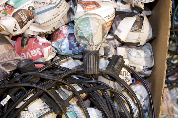 Box Of Hanging Bistro Lights Fixtures & Bulbs.  - Image 3 of 4