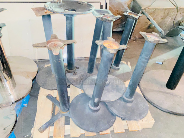 HEAVY DUTY! 17 Round Table Bases, Outdoor/Indoor, Weighted

17x Your Bid - Image 5 of 7