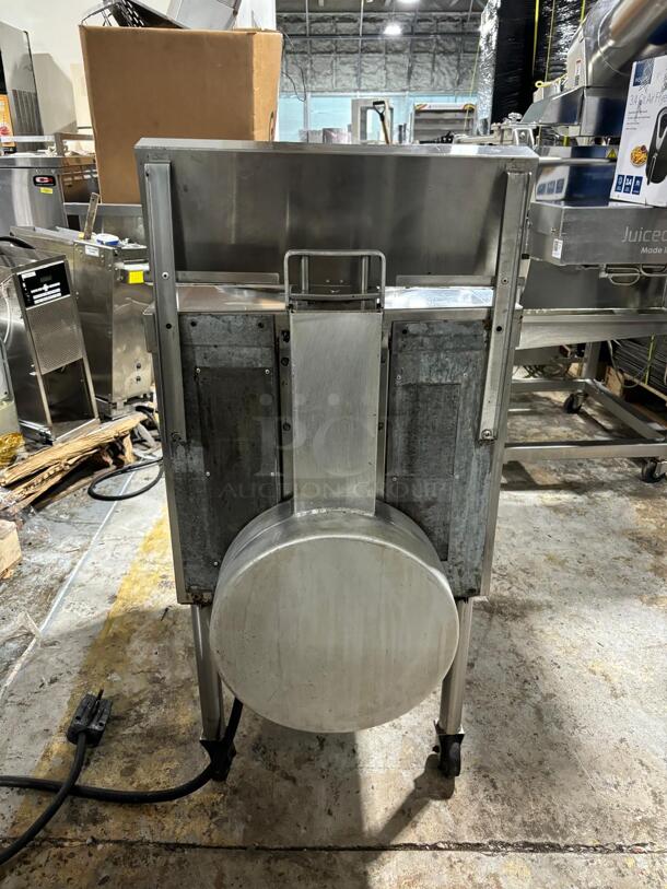 Winston 201 Electric Pressure Fryer, Great Condition
 - Image 4 of 6