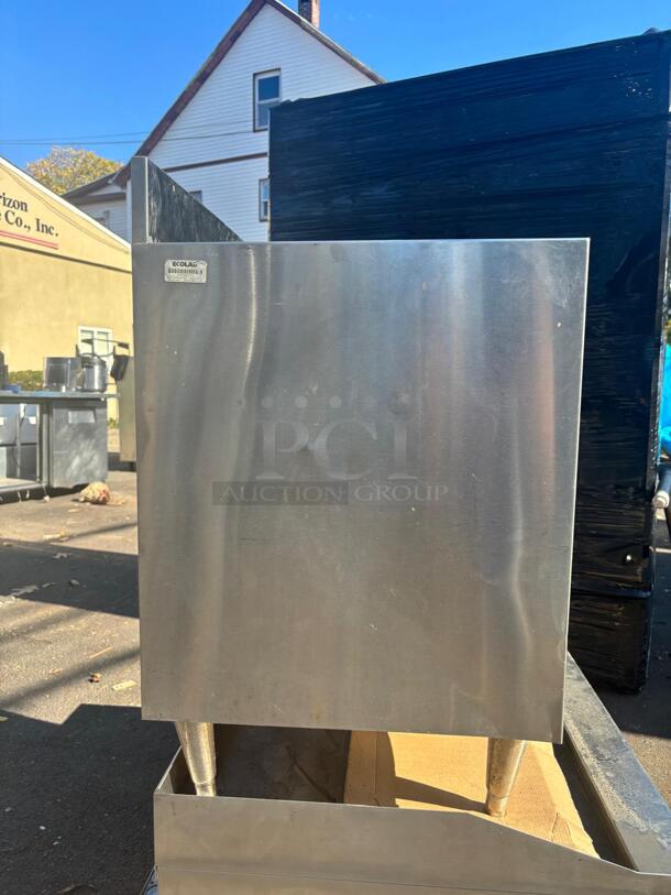 STAINLESS STEEL Liquor Bottle Display Case - Image 4 of 4