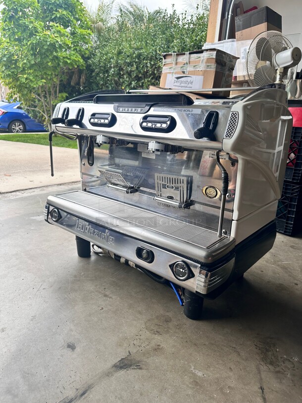 Late Model La Spaziale S9 EK DSP 2 Group Volumetric Espresso Coffee Machine S9-2G-DSP 220 Volt Working - Image 3 of 8