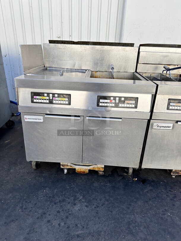 Excellent Condition 2019 Frymaster SCFHD260G Gas Fryer - (2) 80 lb Vats Gas With Filtration System Tested and Working! - Image 2 of 7