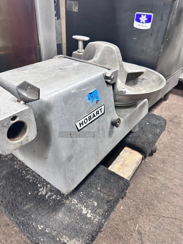 Working Hobart 84145-1 1 Speed Buffalo Chopper Food Processor w/ Side Discharge, 115v - Image 4 of 8