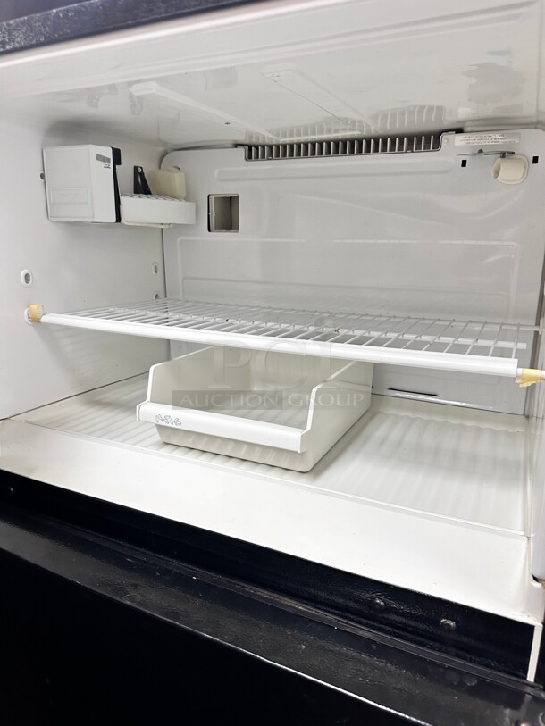 LG Profile Domestics Refrigerator and Freezer 115 Volt Working - Image 5 of 6