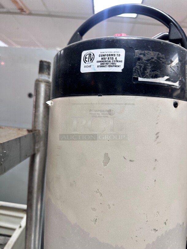 Fetco  1.5 Gallon Thermal Dispenser - Image 4 of 7
