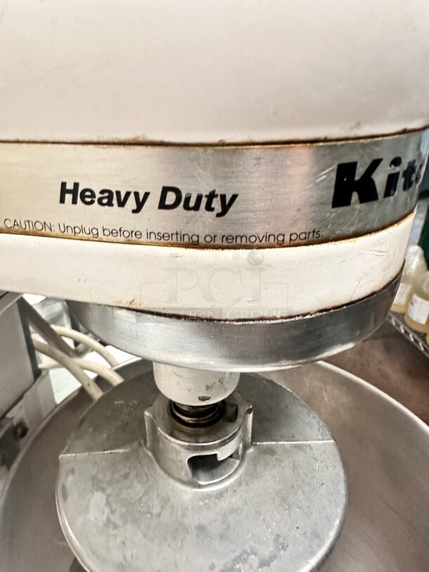 Kitchen Aid 10 Speeds Commercial Mixer 115 Volt Tested and Working - Image 9 of 10