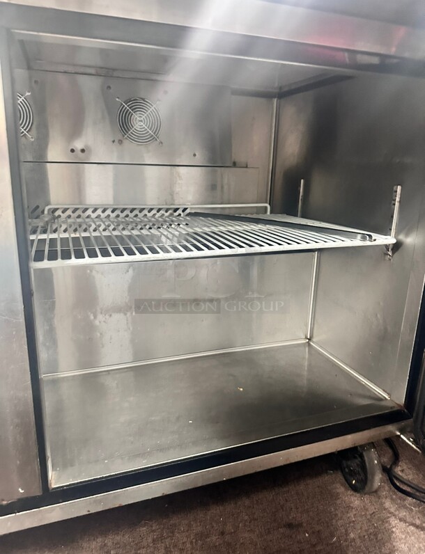 Atosa MSF8307GR 60" Double Door Sandwich/Salad Mega Top Prep Table 115 Volt Working - Image 8 of 11