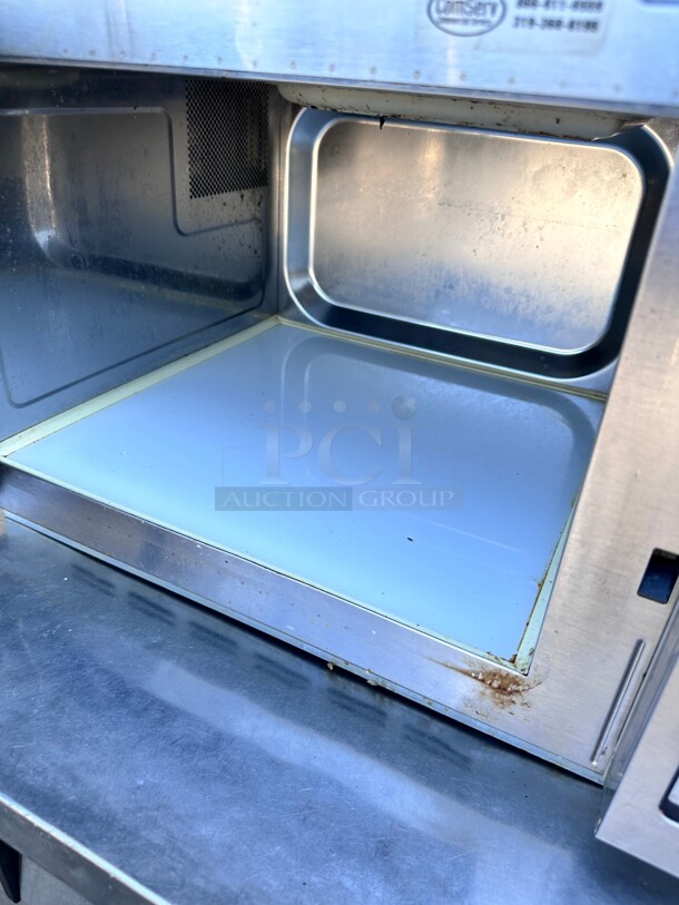 Excellent Condition Menu master 1500 Watt Microwave  - Image 4 of 5