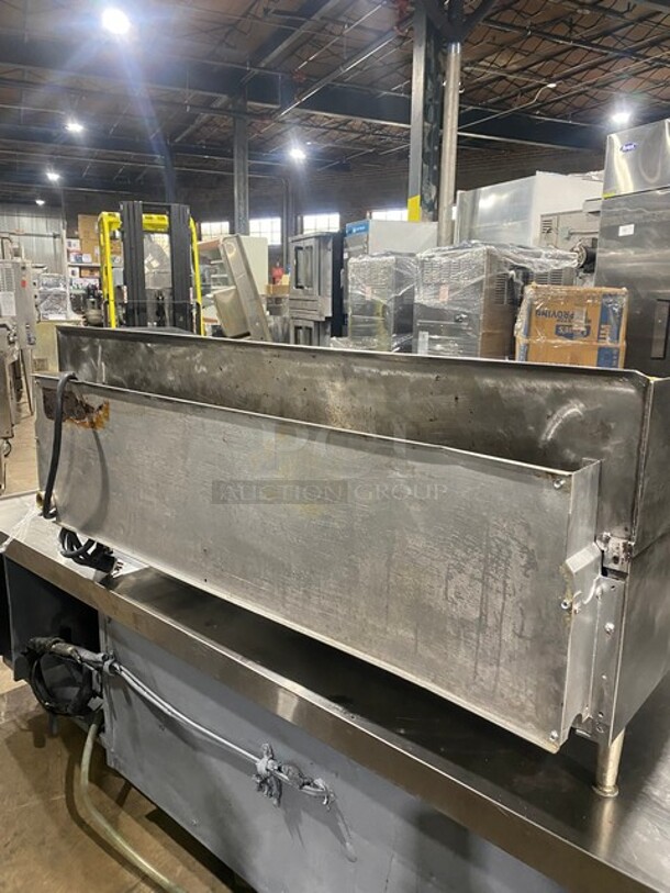 NICE!Lang Commercial Countertop Natural Gas Powered Polish Top Flat Top Griddle! With Back And Side Splashes! All Stainless Steel! On Small Legs! SN: GT2481218A0011 - Image 4 of 9