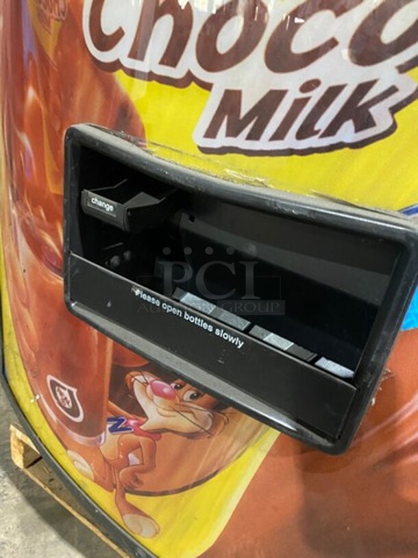 Royal Vendors Commercial Drink Vending Machine! 10 Drink Selections! With Bill And Coin Acceptor! Suitable For Indoor And Outdoor Use! Model: RVCDE65010 SN: 200333FA00092 115V 60HZ 1 Phase - Image 7 of 8
