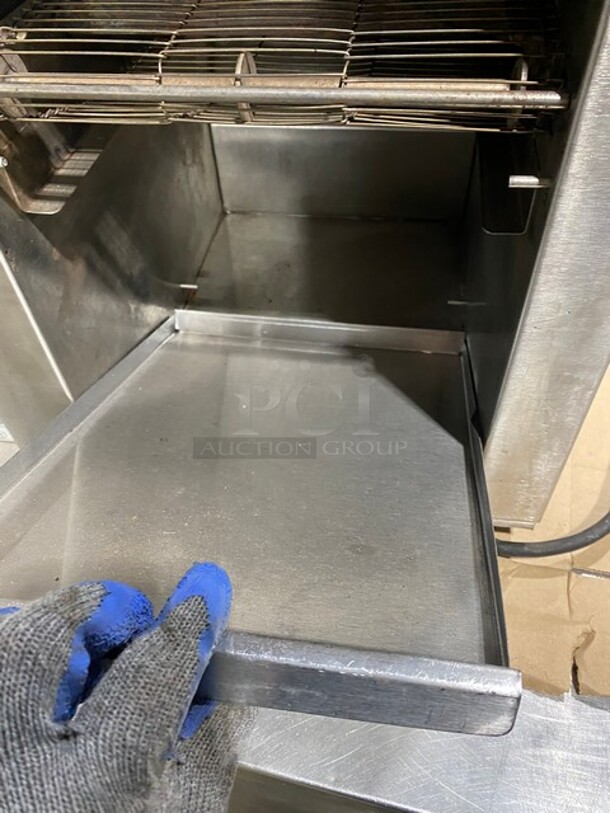 APW Wyott Commercial Countertop Conveyor Toaster Oven! All Stainless Steel! Model: BT15 SN: 9905D07368 208V 60HZ 1 Phase - Image 9 of 10