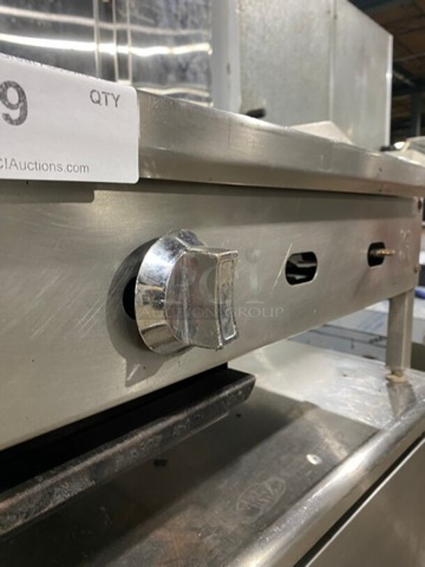 Jade Range Commercial Countertop Natural Gas Powered Flat Top Griddle! With Back And Side Splashes! All Stainless Steel! On Small Legs! - Image 6 of 7