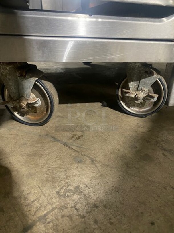 Garland Commercial Natural Gas Powered 2 Bay Deep Fat Fryer! With Side Dumping Station! With Back Splash! All Stainless Steel! On Casters! Model: 3540SS SN: 414720 - Image 9 of 11