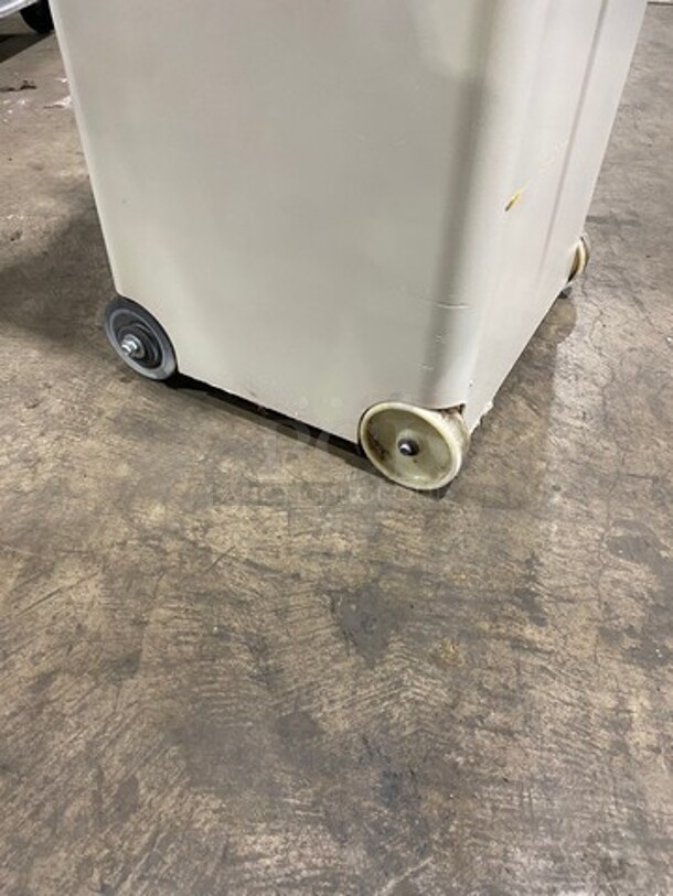 Jeremi Commercial Floor Style Heavy Duty Dough Divider! WORKING WHEN REMOVED! 220/380V - Image 6 of 9