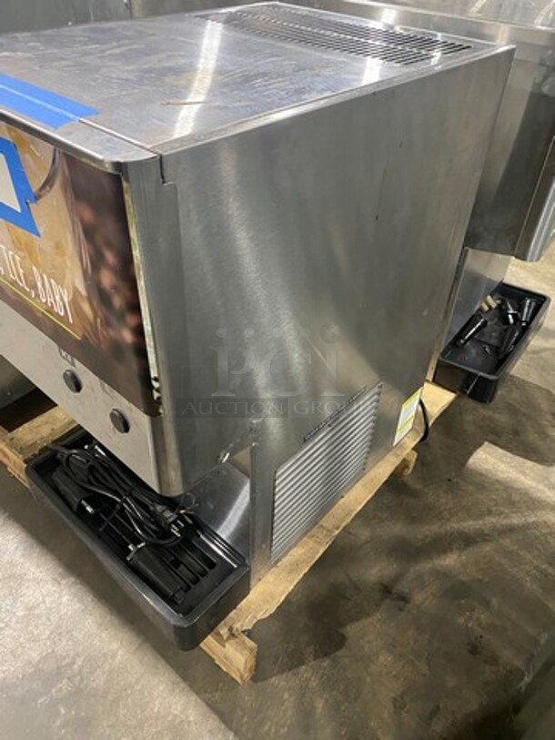 WOW! SCRATCH-N-DENT! LATE MODEL! Hoshizaki Commercial Countertop Refrigerated Ice Maker/Dispenser And Water Dispenser! All Stainless Steel! With Legs! Model: DCM270BAH SN: B17498L 115/120V 60HZ 1 Phase - Image 3 of 8