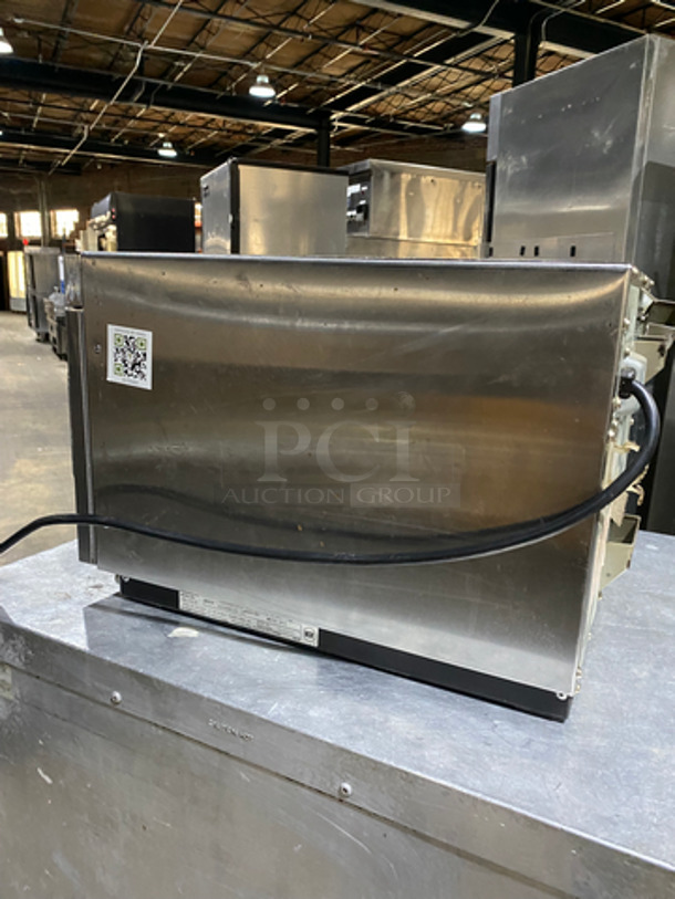 Panasonic Commercial Countertop Microwave Oven! With View Through Door! All Stainless Steel! Model: NE1757R SN: 6A32080101 208/230V 1 Phase - Image 3 of 7