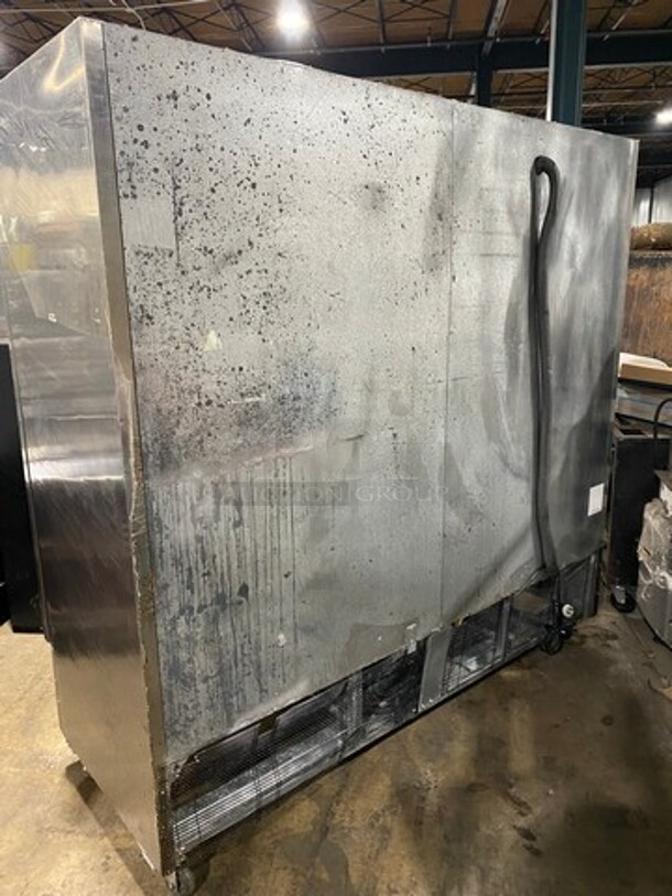 LATE MODEL! 2015 Bison Commercial 3 Door Reach In Freezer! With Poly Coated Racks And Pan Rack! All Stainless Steel! On Casters! Model: MBF8504 SN: BRF71151015K8005 115/208/230V 60HZ 1 Phase - Image 4 of 10