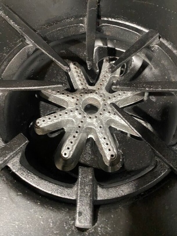 Commercial Natural Gas Powered 6 Burner Stove With Right Side Flat Griddle! Griddle Has Side Splashes! With Raised Back Splash And Salamander Shelf! With 2 Oven Underneath! Metal Oven Racks! All Stainless Steel! On Casters! - Image 8 of 11