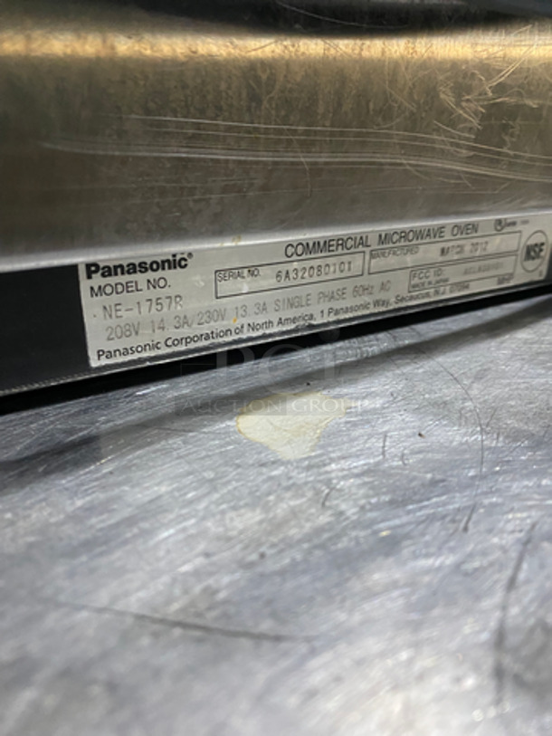 Panasonic Commercial Countertop Microwave Oven! With View Through Door! All Stainless Steel! Model: NE1757R SN: 6A32080101 208/230V 1 Phase - Image 6 of 7
