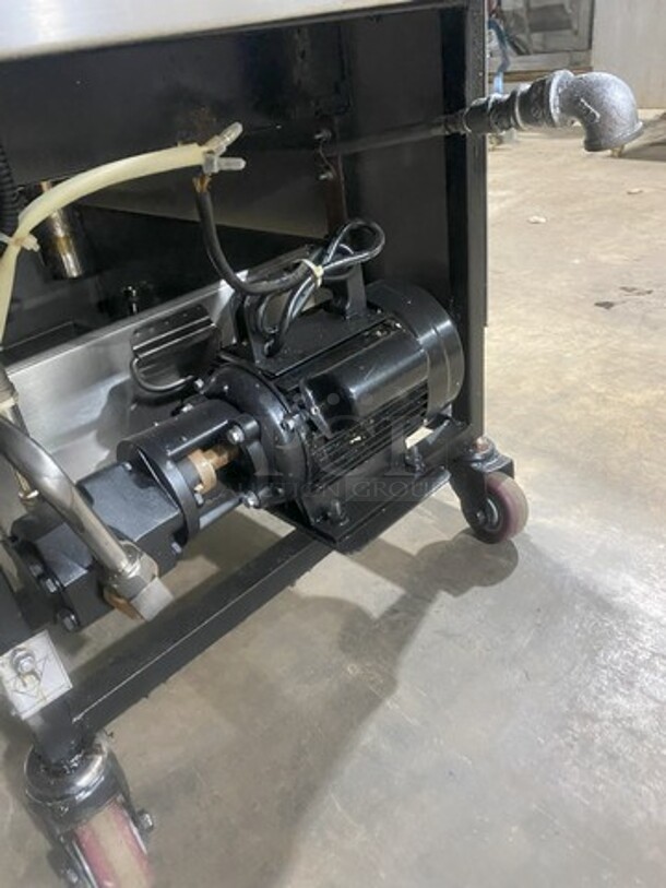 Sweet! 2017 All Stainless Steel LP Powered Pressure Fryer Deep Fat Fryer! Model YXY-25! With Basket & Oil Filter! On Casters!  - Image 9 of 10