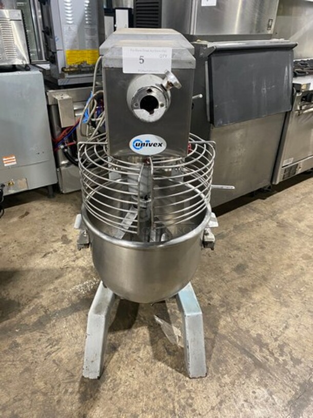 NICE! Univex Commercial 30 Quart Planetary Mixer! With Mixing Bowl And Guard! With Paddle Attachment! Model: SRM30 SN: M08020154 115V 60HZ 1 Phase! Working When Removed!