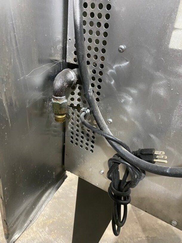 Southbend Natural Gas Powered Single Deck Convection Oven! With View Through Doors! Metal Oven Racks! All Stainless Steel! On Legs! - Image 7 of 7