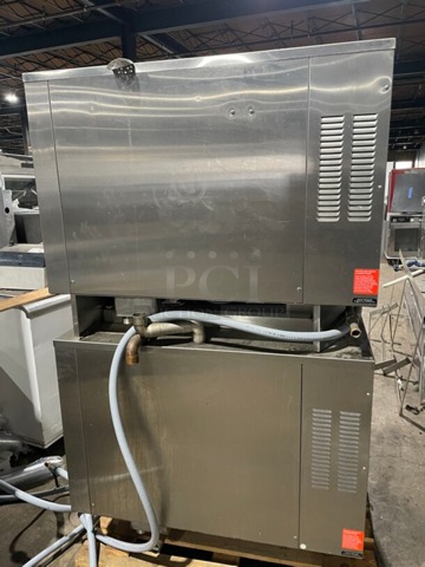 (x2) Alto Shaam Commercial Double Deck Electric Powered CombiTherm Combi Oven! With View Through Doors! All Stainless Steel! Model 7.14I/ML/SK Serial 488104000! 208/240V 3Phase! On Legs! 2 X Your Bid! Makes One Unit! - Image 3 of 12