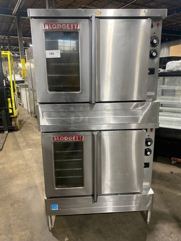 NICE! Blodgett Commercial Electric Powered Double Deck Convection Oven! With View Through And Solid Doors! Metal Oven Racks! All Stainless Steel! On Legs! 2x Your Bid Makes One Unit! SN: 121813XF081T
