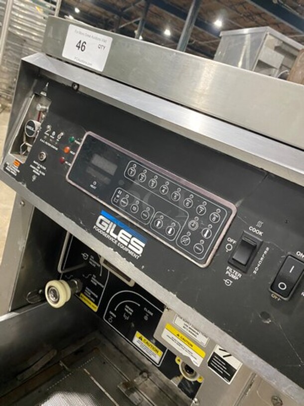 WOW! Giles Electric Powered Heavy Duty Open Fryer! With Automatic Lift And Basket! With Oil Filter System! Model: GEF400 SN: A909240817 208V 60HZ 3 Phase - Image 7 of 9