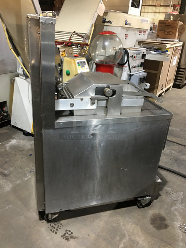GREAT! Henny Penny Electric Powered KFC EDITION Pressure Fryer! With Oil Filter System! With Auto Lift Tray Holder! All Stainless Steel! On Commercial Casters! - Image 3 of 9
