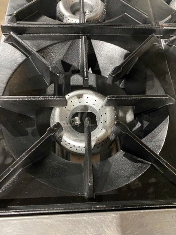 American Range Commercial Natural Gas Powered 4 Burner Stove! With Raised Back Splash And Salamander Shelf! With Oven Underneath! All Stainless Steel! On Legs! - Image 6 of 9