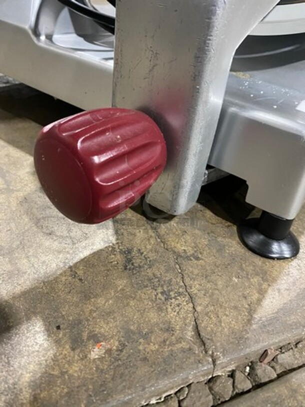 NICE! Berkel Commercial Countertop Deli/Meat Slicer! All Stainless Steel! Model: 827APLUS SN: EN1050111 115V 60HZ 1 Phase - Image 6 of 11