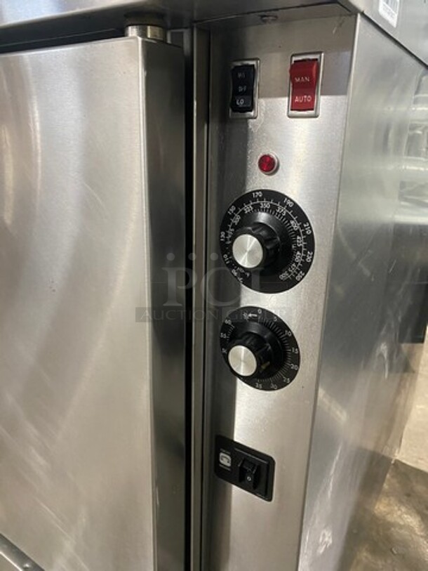 NICE! Blodgett Commercial Electric Powered Double Deck Convection Oven! With View Through And Solid Doors! Metal Oven Racks! All Stainless Steel! On Legs! 2x Your Bid Makes One Unit! SN: 121813XF081T - Image 8 of 11