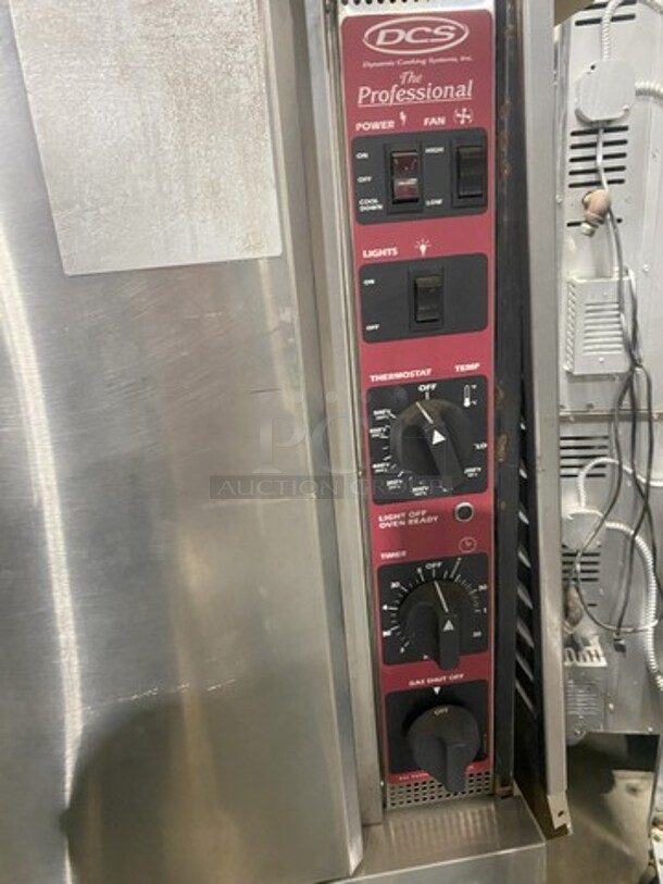 Nice! Dynamic Cooking Systems Natural Gas Powered Heavy Duty Convection Oven! Professional Series! With Metal Racks! 2 X Your Bid! Working When Removed!  - Image 3 of 10