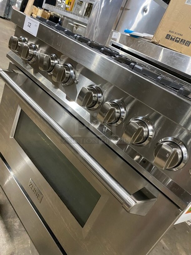 SWEET! Zline Gas Powered 6 Burner Stove! With Oven Underneath! Stainless Steel! MODEL RG36 SN:20071390062 120V  - Image 7 of 10