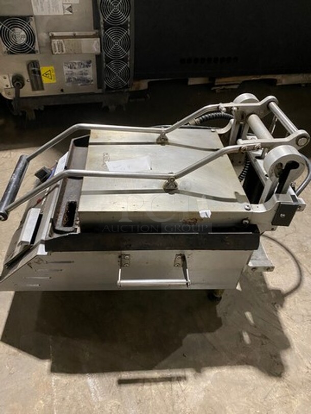 Star Pro Max Commercial Countertop Panini/Sandwich Grill! With Ribbed Press! All Stainless Steel! - Image 2 of 9
