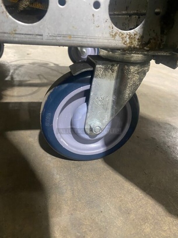 Anets Commercial Natural Gas Powered Pasta Cooker! All Stainless Steel! On Casters! Model: GPC14 - Image 9 of 11