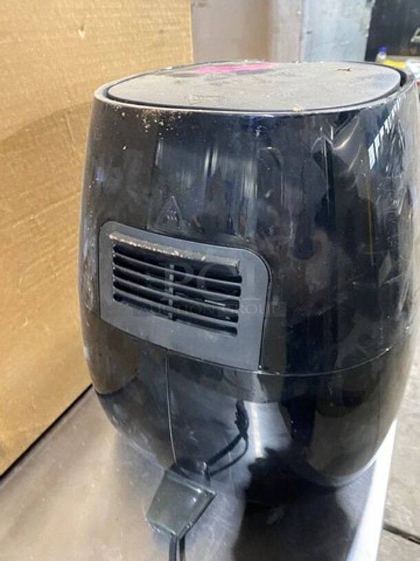 Phillips Countertop Air Fryer! Model: HD9220 120V - Image 4 of 8