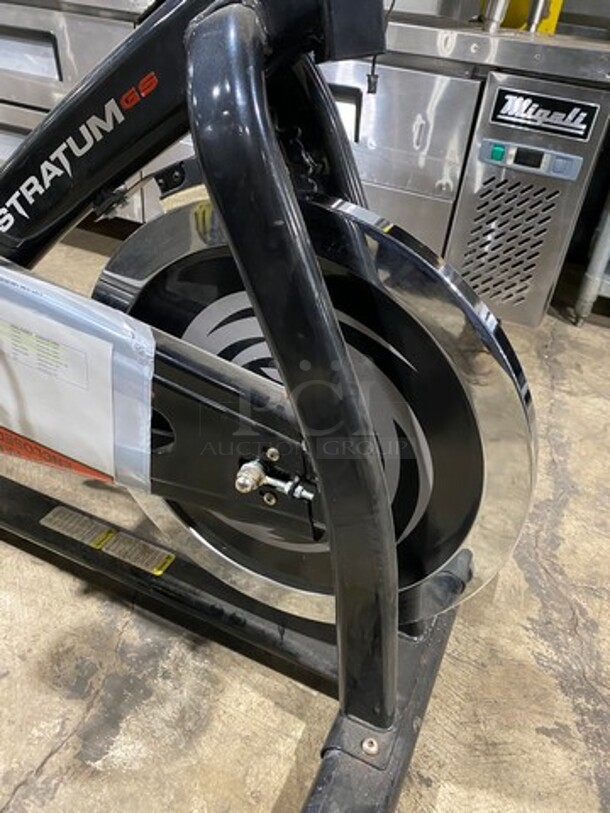 Bladez Fitness Floor Style Stationary Exercise Bicycle! Model: STRATUMGS SN: 1925STRATUMGS0035 - Image 6 of 8