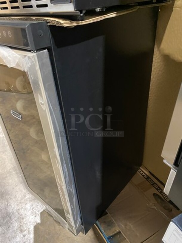 NEW! OUT OF THE BOX! SCRATCH-N-DENT! Whynter Single Door Wine Bottle Cooler/Chiller! With View Through Door! With Wooden Wine Racks! 33 Wine Bottle Capacity! Model: BWR33SD 115V - Image 4 of 7