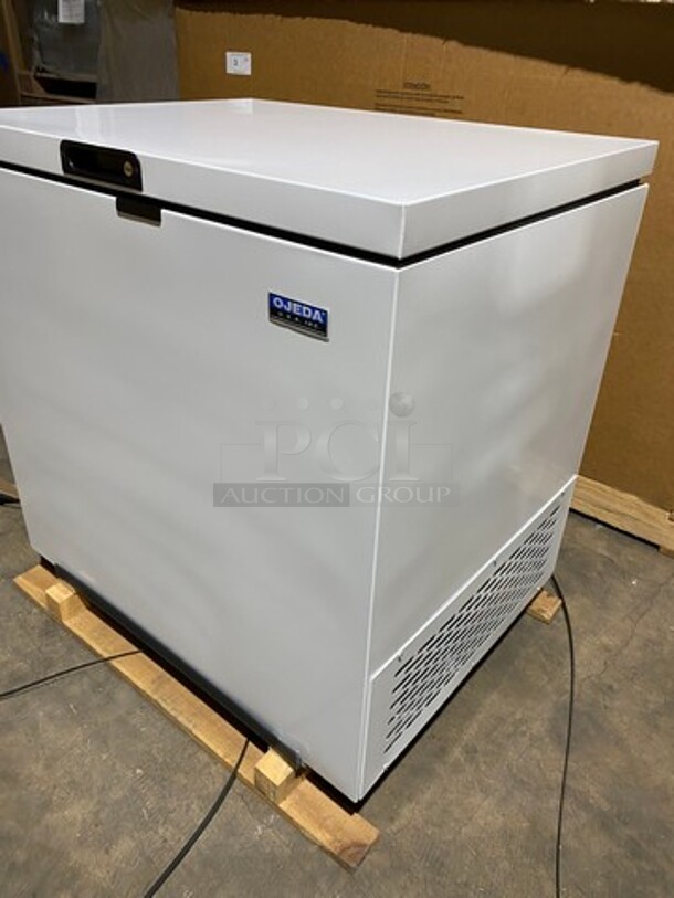 SCRATCH-N-DENT! Ojeda Commercial Reach Down Chest Freezer/ Cooler! With Hinged Top Lid! Model: NCFH34 SN: 000490230156Z 120V 60HZ 1 Phase - Image 3 of 12