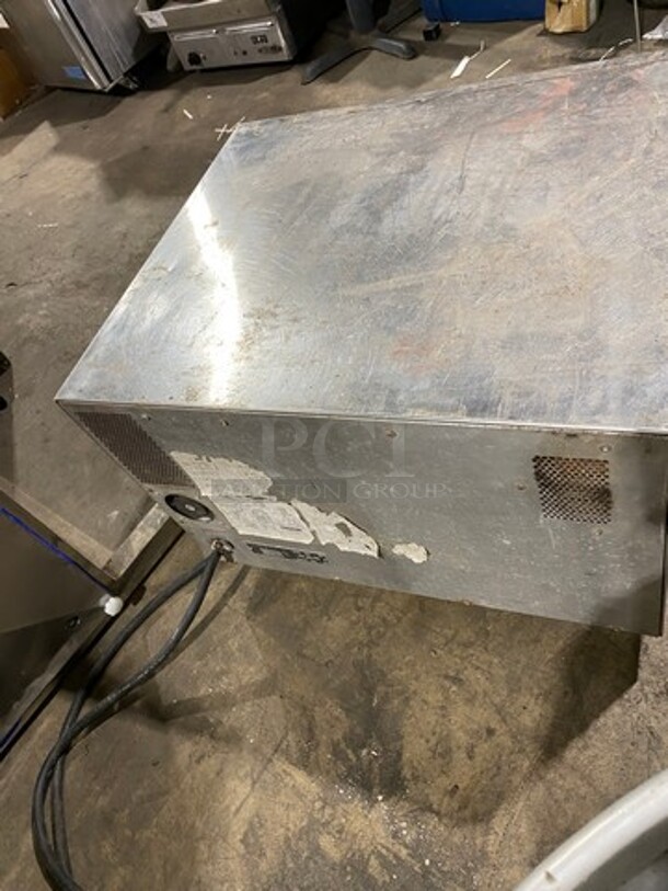 Blodgett Commercial Countertop Electric Powered Pizza Oven! - Image 4 of 8