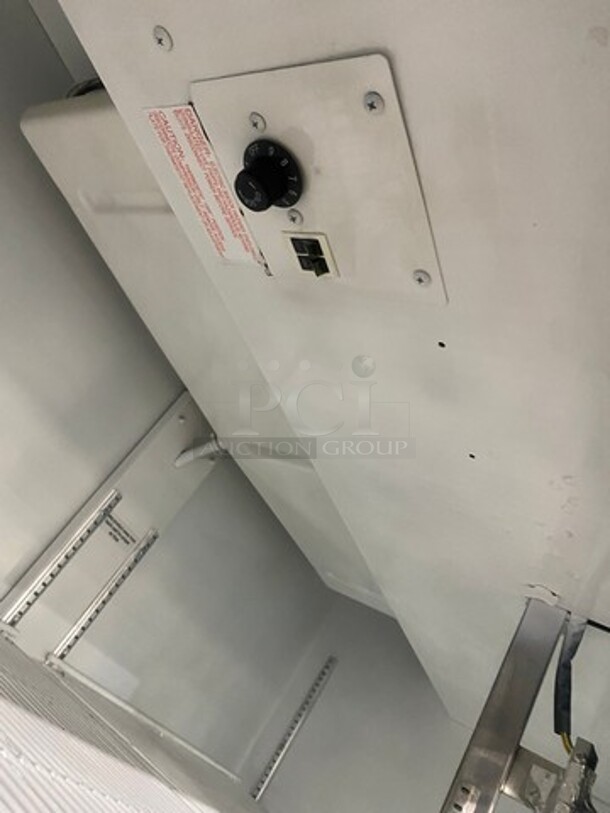 Beverage Air Commercial Refrigerated 2 Door Reach In Cooler Merchandiser! With View Through Doors! Model: MT45 SN: 4471080 115V 60HZ 1 Phase - Image 6 of 8