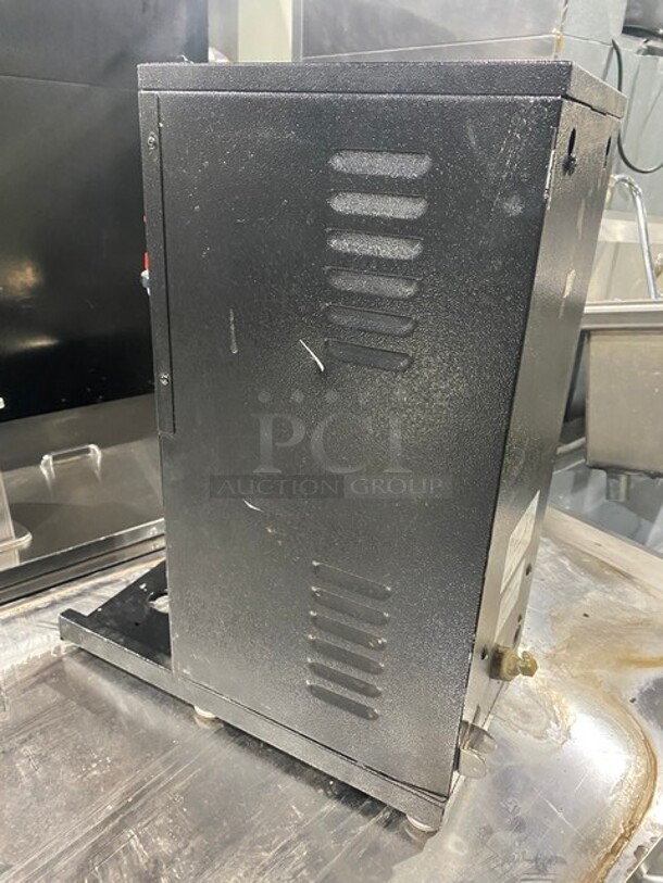 Grindmaster Commercial Countertop Hot Water Dispenser! MODEL HWD-3 SN:L135539 240V 1PH - Image 4 of 7