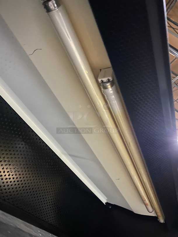 COOL! Structural Concepts Commercial Open Grab-N-Go Case Merchandiser! With 2 Shelves! With Front Case Cover! Model: HV48RSS3635A Encore Series SN: 593739EI133098 220V 60HZ 1 Phase - Image 7 of 8