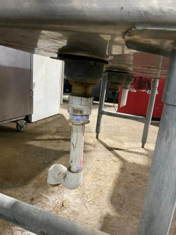 WOW ! SSP All Stainless Steel HEAVY GAGE Commercial 3 Compartment Dish Washing Sink! With Dual Side Drain Board! With Faucet And Handles! With Back Splash! All Stainless Steel! On Legs! - Image 9 of 12